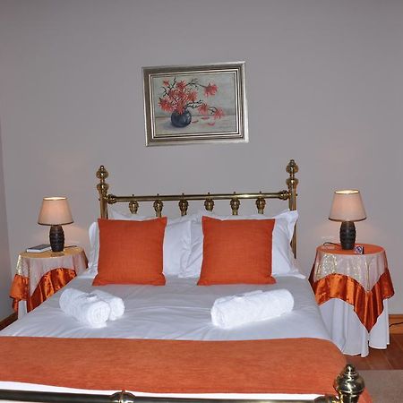 Berg En Dal Guesthouse Villiersdorp Kültér fotó